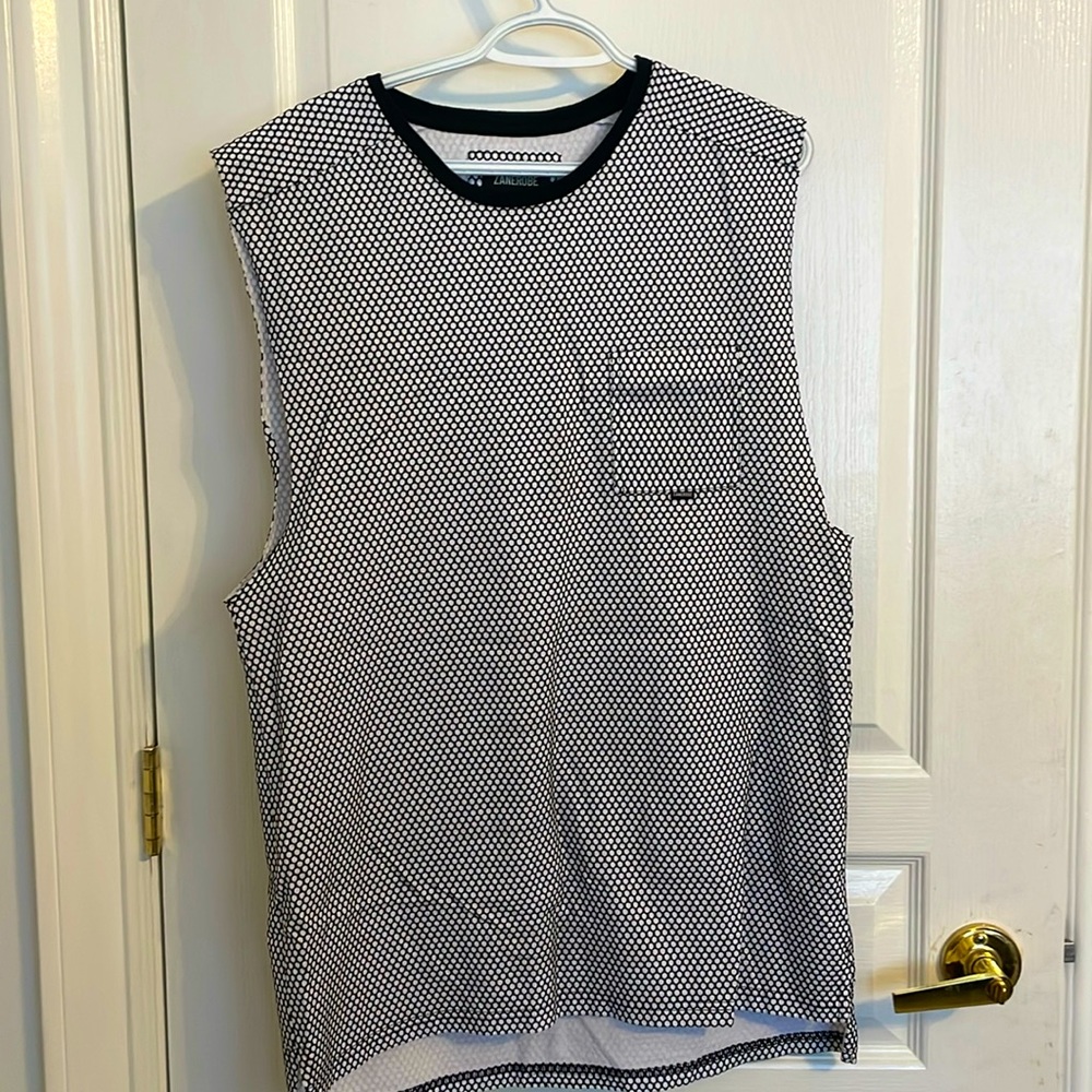 Zanerobe Men’s Cut Off size large